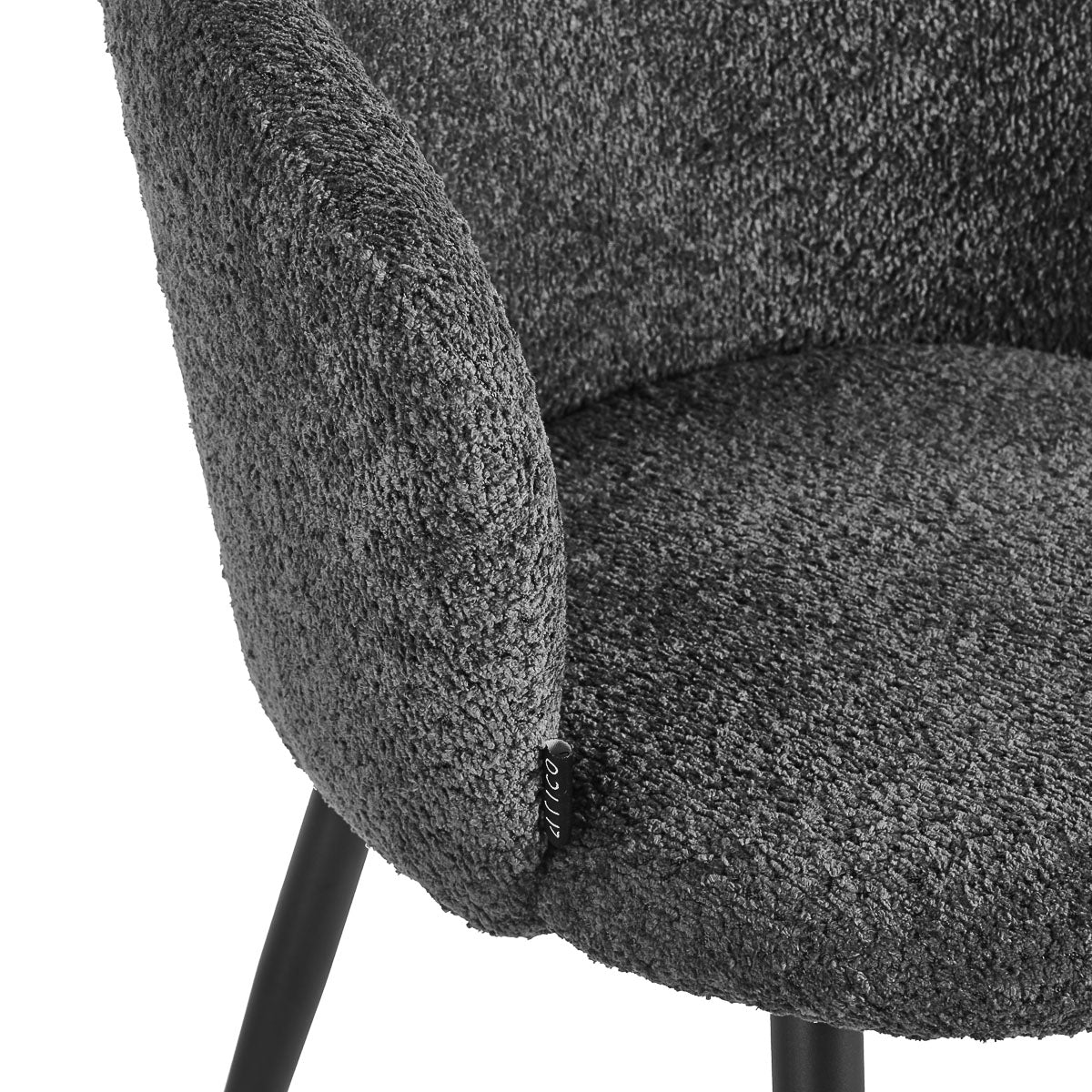 4RICO Verso black sherpa chair with contoured backrest and black metal legs
