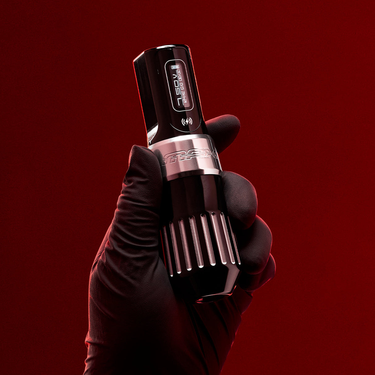 FK Irons Flux Max Darksaber 4.0mm tattoo machine lifestyle image