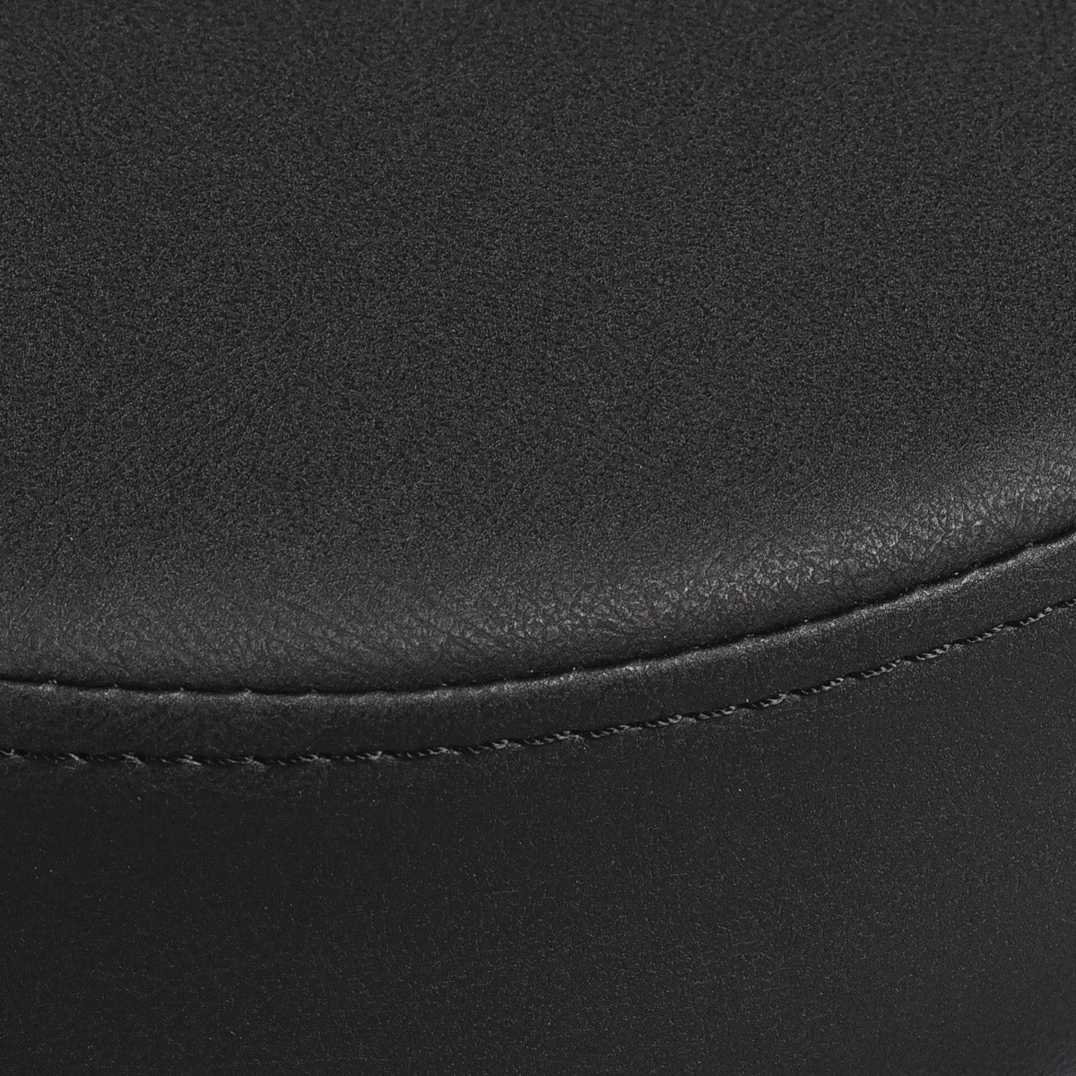 Gabbiano hairdressing stool D026 black - BVShop